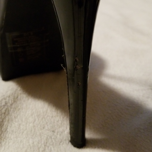 Madison Black with white heart heels sz 8 - Picture 4 of 5